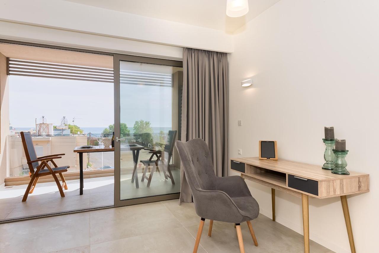 Lilium Luxury Suites Agia Marina Zewnętrze zdjęcie