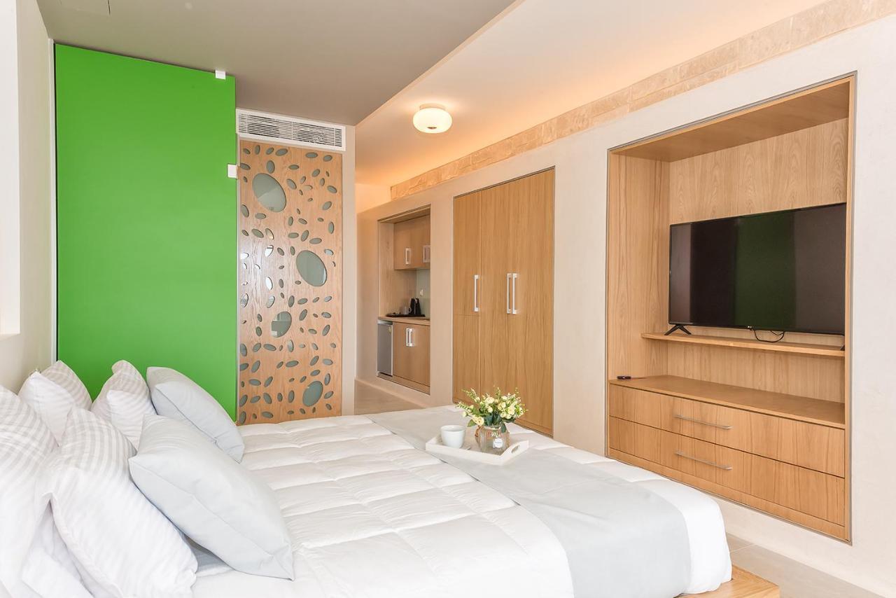 Lilium Luxury Suites Agia Marina Zewnętrze zdjęcie