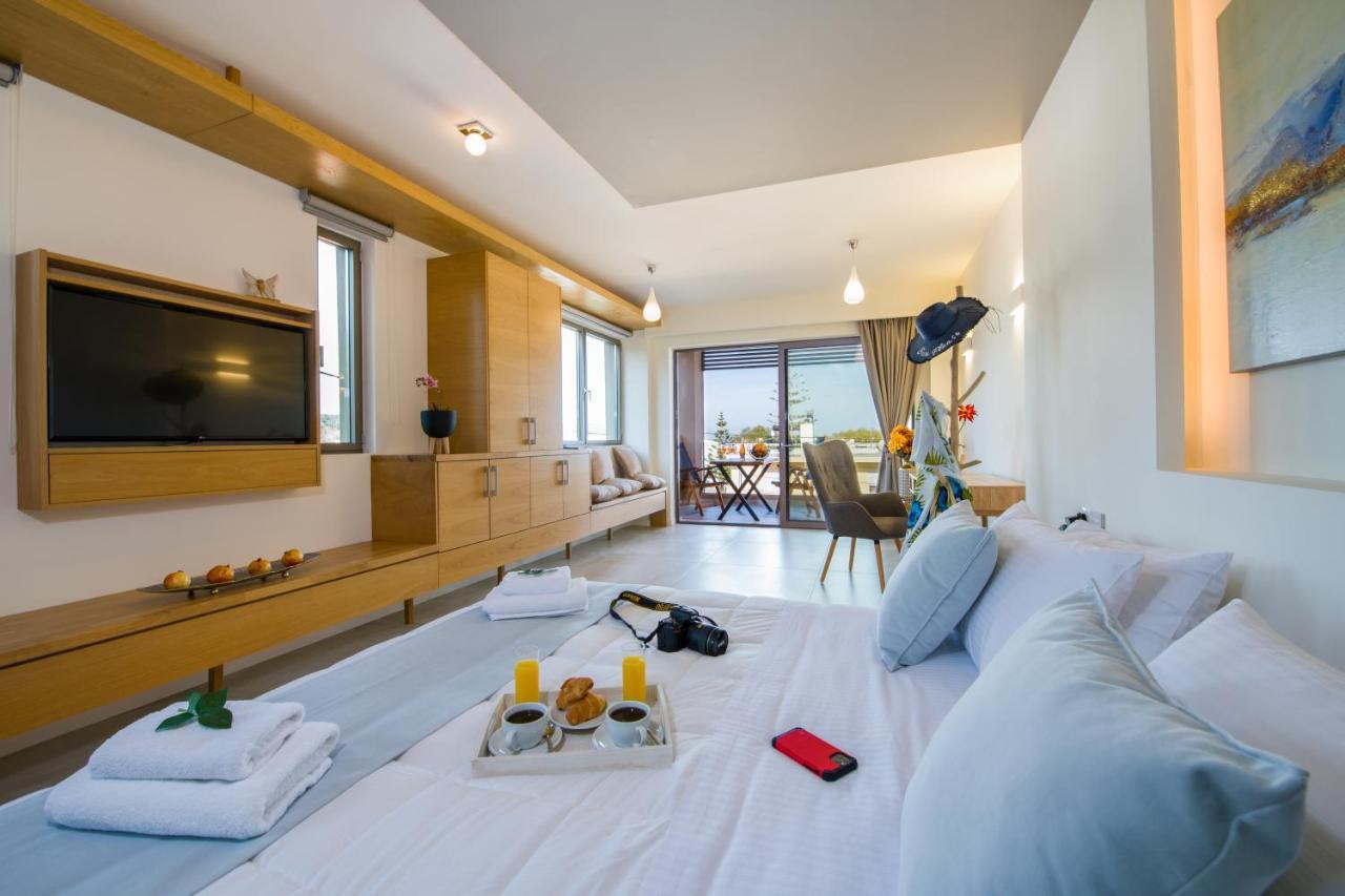 Lilium Luxury Suites Agia Marina Zewnętrze zdjęcie